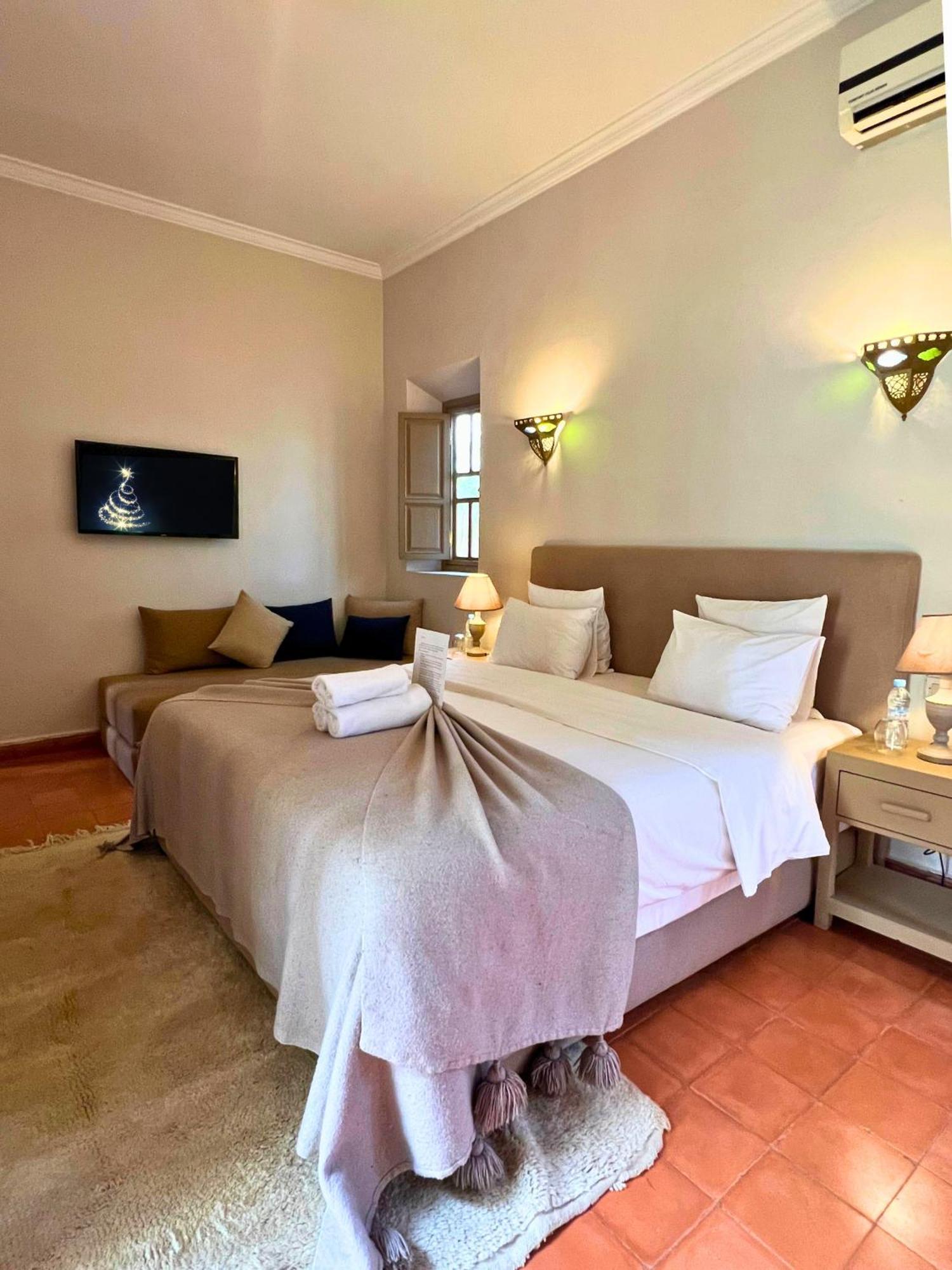 Villa Nour El Makina Esterno foto